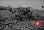 Immagine di Spie tedesche fermati in noi le uniformi sono eseguiti dal plotone di esecuzione Bruchsal Germania, 1945, secondo 24 filmato di repertorio 65675056155