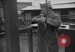 Immagine di Spie tedesche fermati in noi le uniformi sono eseguiti dal plotone di esecuzione Bruchsal Germania, 1945, secondo 36 filmato di repertorio 65675056155