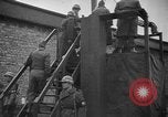 Immagine di Spie tedesche fermati in noi le uniformi sono eseguiti dal plotone di esecuzione Bruchsal Germania, 1945, secondo 60 filmato di repertorio 65675056155