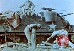 Standbild befreiten französische Gefangene Deutschland, 1945, aus Sekunde 35 historischem Filmmaterial Videoclip 65675056159