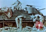 Standbild befreiten französische Gefangene Deutschland, 1945, aus Sekunde 36 historischem Filmmaterial Videoclip 65675056159