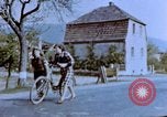 Immagine di Civili tedesco Treviri in Germania, 1945, secondo 18 filmato di repertorio 65675056161
