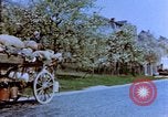 Immagine di Civili tedesco Treviri in Germania, 1945, secondo 57 filmato di repertorio 65675056161
