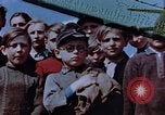 Standbild deutsche Kinder Deutschland, 1945, aus Sekunde 1 historischem Filmmaterial Videoclip 65675056172