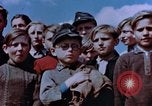 Standbild deutsche Kinder Deutschland, 1945, aus Sekunde 4 historischem Filmmaterial Videoclip 65675056172