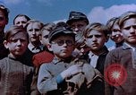 Standbild deutsche Kinder Deutschland, 1945, aus Sekunde 9 historischem Filmmaterial Videoclip 65675056172