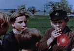 Standbild deutsche Kinder Deutschland, 1945, aus Sekunde 15 historischem Filmmaterial Videoclip 65675056172