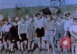 Standbild deutsche Kinder Deutschland, 1945, aus Sekunde 40 historischem Filmmaterial Videoclip 65675056172