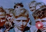 Standbild deutsche Kinder Deutschland, 1945, aus Sekunde 47 historischem Filmmaterial Videoclip 65675056172