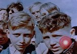 Standbild deutsche Kinder Deutschland, 1945, aus Sekunde 50 historischem Filmmaterial Videoclip 65675056172