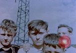 Standbild deutsche Kinder Deutschland, 1945, aus Sekunde 61 historischem Filmmaterial Videoclip 65675056172