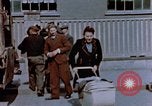 Standbild russischen Vertriebenen Deutschland, 1945, aus Sekunde 23 historischem Filmmaterial Videoclip 65675056174