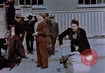 Standbild russischen Vertriebenen Deutschland, 1945, aus Sekunde 25 historischem Filmmaterial Videoclip 65675056174