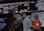 Standbild russischen Vertriebenen Deutschland, 1945, aus Sekunde 27 historischem Filmmaterial Videoclip 65675056174