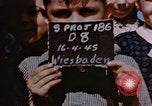 Standbild deutsche Kinder Deutschland, 1945, aus Sekunde 5 historischem Filmmaterial Videoclip 65675056176