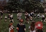 Standbild deutsche Kinder Deutschland, 1945, aus Sekunde 13 historischem Filmmaterial Videoclip 65675056176