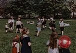 Standbild deutsche Kinder Deutschland, 1945, aus Sekunde 16 historischem Filmmaterial Videoclip 65675056176
