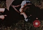 Standbild deutsche Kinder Deutschland, 1945, aus Sekunde 21 historischem Filmmaterial Videoclip 65675056176