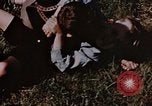 Standbild deutsche Kinder Deutschland, 1945, aus Sekunde 26 historischem Filmmaterial Videoclip 65675056176