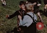 Standbild deutsche Kinder Deutschland, 1945, aus Sekunde 38 historischem Filmmaterial Videoclip 65675056176
