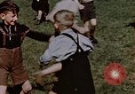 Standbild deutsche Kinder Deutschland, 1945, aus Sekunde 43 historischem Filmmaterial Videoclip 65675056176