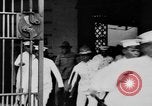 Standbild liegend Strafgefangene Manila Philippinen, 1930, aus Sekunde 33 historischem Filmmaterial Videoclip 65675056178