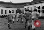 Standbild liegend Strafgefangene Manila Philippinen, 1930, aus Sekunde 47 historischem Filmmaterial Videoclip 65675056178