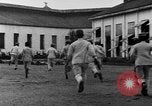 Standbild liegend Strafgefangene Manila Philippinen, 1930, aus Sekunde 49 historischem Filmmaterial Videoclip 65675056178