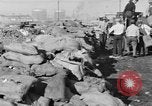 Standbild kanadischen rum Cargo zerstört im Verbot San Francisco California USA, 1930, aus Sekunde 12 historischem Filmmaterial Videoclip 65675056183
