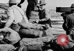 Standbild kanadischen rum Cargo zerstört im Verbot San Francisco California USA, 1930, aus Sekunde 23 historischem Filmmaterial Videoclip 65675056183