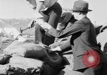 Standbild kanadischen rum Cargo zerstört im Verbot San Francisco California USA, 1930, aus Sekunde 35 historischem Filmmaterial Videoclip 65675056183