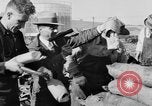 Standbild kanadischen rum Cargo zerstört im Verbot San Francisco California USA, 1930, aus Sekunde 40 historischem Filmmaterial Videoclip 65675056183