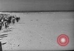 Image des prisonniers italiens Sidi Barrani Égypte, 1941, de la seconde 14 séquences d'archives historiques vidéo 65675056187