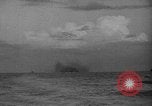 Standbild Britische illustre Klasse Flugzeugträger Mittelmeer, 1941, aus Sekunde 29 historischem Filmmaterial Videoclip 65675056189