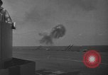 Standbild Britische illustre Klasse Flugzeugträger Mittelmeer, 1941, aus Sekunde 33 historischem Filmmaterial Videoclip 65675056189
