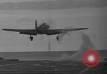 Standbild Britische illustre Klasse Flugzeugträger Mittelmeer, 1941, aus Sekunde 39 historischem Filmmaterial Videoclip 65675056189
