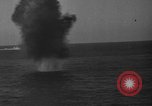 Standbild Britische illustre Klasse Flugzeugträger Mittelmeer, 1941, aus Sekunde 55 historischem Filmmaterial Videoclip 65675056189