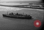 Standbild SS Manhattan Luxusliner West Palm Beach Florida USA, 1941, aus Sekunde 8 historischem Filmmaterial Videoclip 65675056191