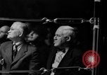 Immagine di Guanti d'oro Mineola New York USA, 1941, secondo 59 filmato di repertorio 65675056195