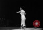 Standbild Miss Chinatown Beauty Contest San Francisco California USA, 1960, aus Sekunde 27 historischem Filmmaterial Videoclip 65675056198