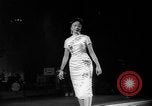 Standbild Miss Chinatown Beauty Contest San Francisco California USA, 1960, aus Sekunde 33 historischem Filmmaterial Videoclip 65675056198