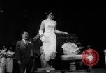 Standbild Miss Chinatown Beauty Contest San Francisco California USA, 1960, aus Sekunde 44 historischem Filmmaterial Videoclip 65675056198