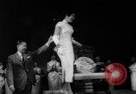Standbild Miss Chinatown Beauty Contest San Francisco California USA, 1960, aus Sekunde 45 historischem Filmmaterial Videoclip 65675056198