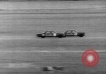 Standbild Compact Car Rennen Daytona Beach Florida USA, 1960, aus Sekunde 15 historischem Filmmaterial Videoclip 65675056202
