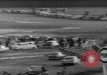 Standbild Compact Car Rennen Daytona Beach Florida USA, 1960, aus Sekunde 25 historischem Filmmaterial Videoclip 65675056202