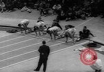 Standbild Millrose Games New York City USA, 1960, aus Sekunde 7 historischem Filmmaterial Videoclip 65675056203