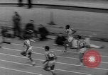 Standbild Millrose Games New York City USA, 1960, aus Sekunde 13 historischem Filmmaterial Videoclip 65675056203