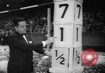 Standbild Millrose Games New York City USA, 1960, aus Sekunde 57 historischem Filmmaterial Videoclip 65675056203