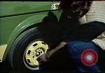 Standbild Auto und Fahrer Magazin Showroom Stock Car Challenge Lime Rock Connecticut United States USA, 1977, aus Sekunde 10 historischem Filmmaterial Videoclip 65675056205