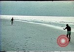 Immagine di Frisbee California United States USA, 1977, secondo 27 filmato di repertorio 65675056208